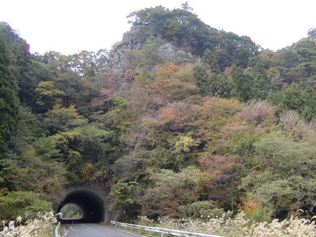 鉾立岩周辺の錦秋の景